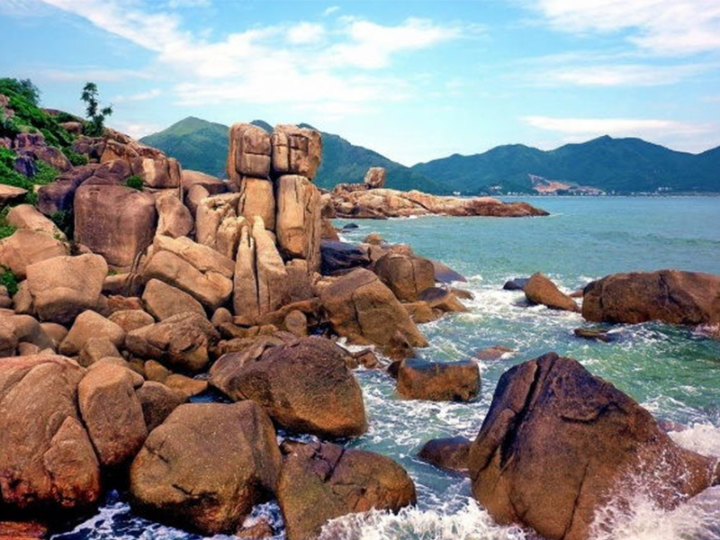 Bãi đá hòn chông Nha Trang